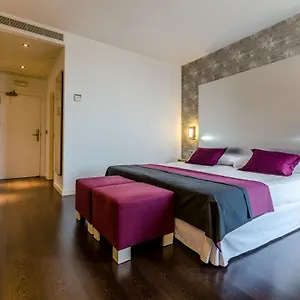 **** Hotel Yit Via Sevilla Mairena Hiszpania