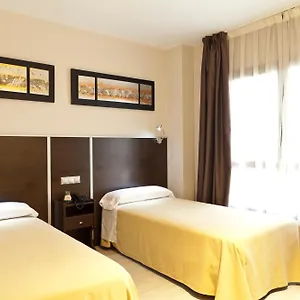 *** Pensjonat Avenida Barajas Hiszpania